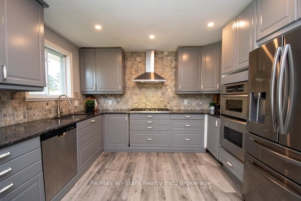 4 Daniel Court • Kawartha Lakes, ON photo 16