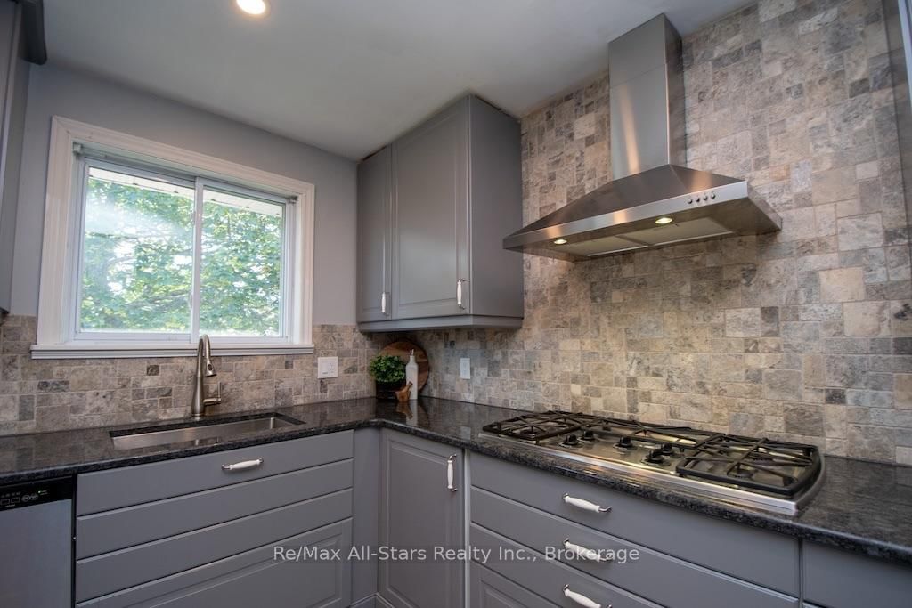 4 Daniel Court • Kawartha Lakes, ON photo 17