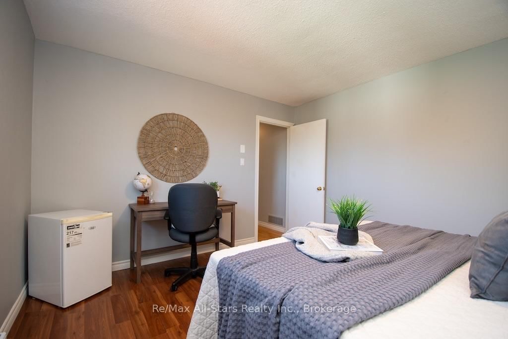 4 Daniel Court • Kawartha Lakes, ON photo 27