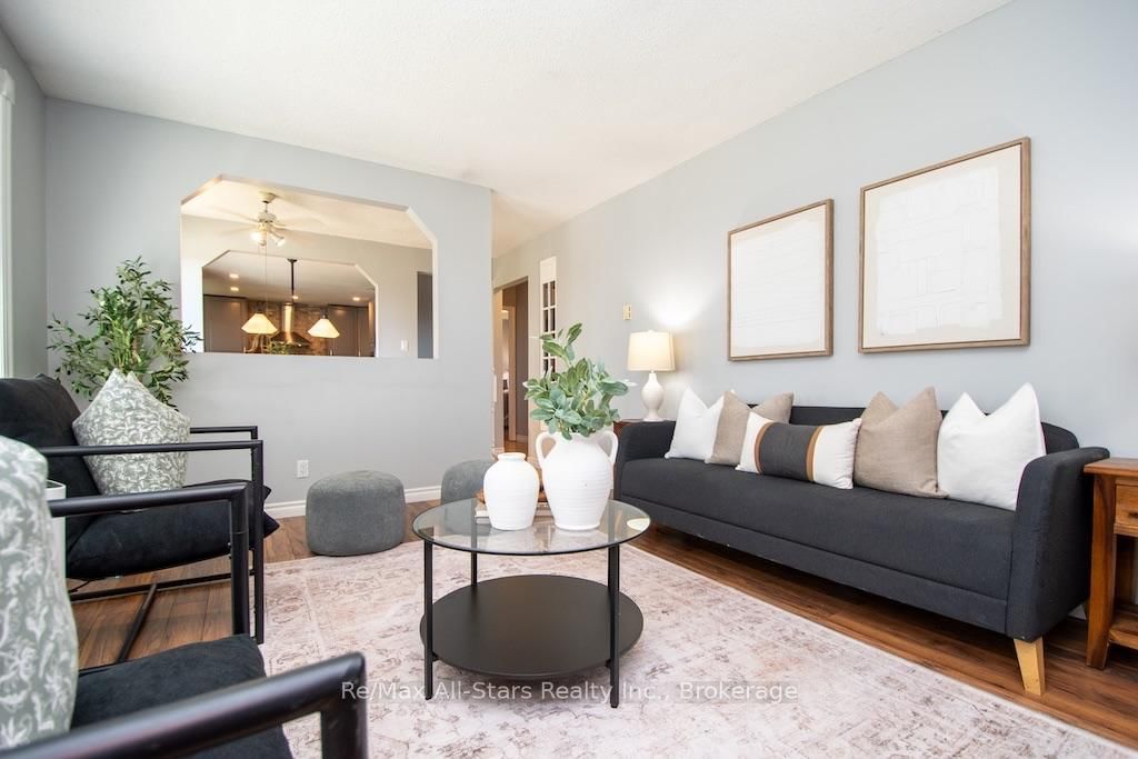 4 Daniel Court • Kawartha Lakes, ON photo 8