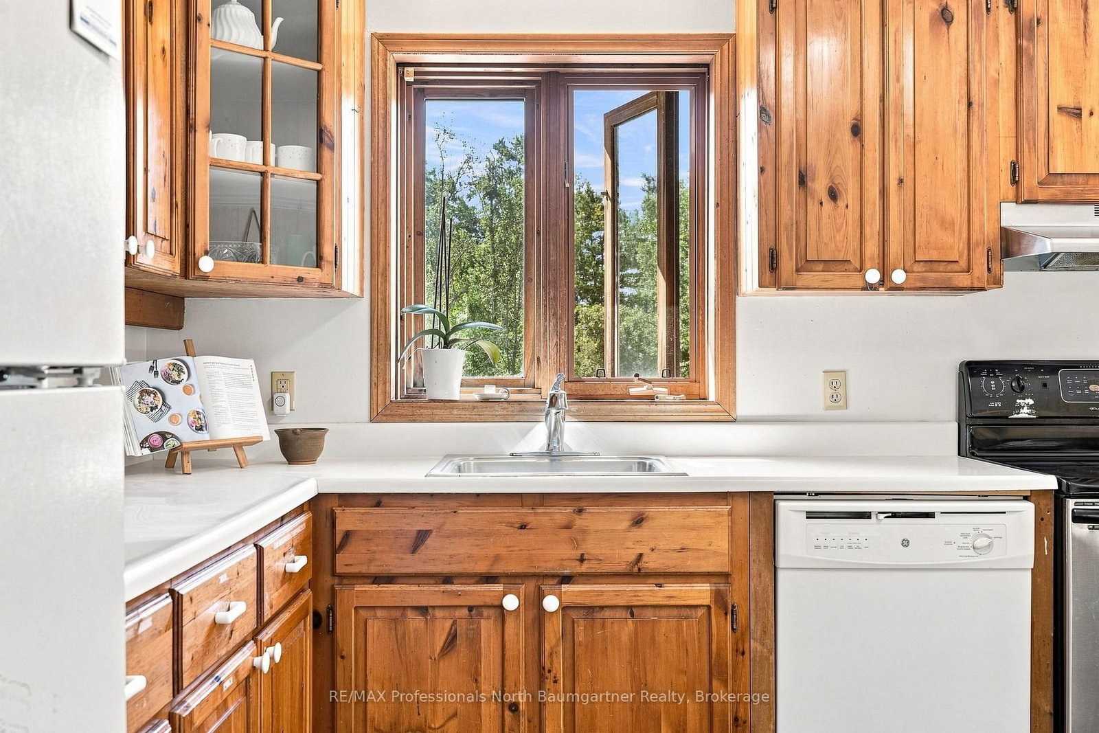 8966 Highway 35 • Minden Hills, ON photo 17