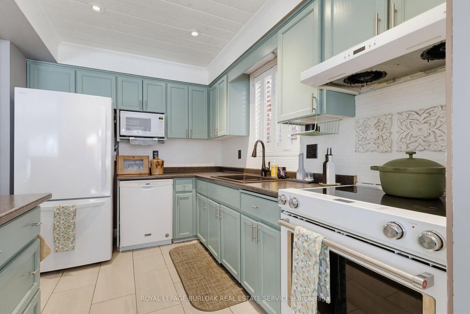 46 Chelsea Crescent • Hamilton, ON photo 10