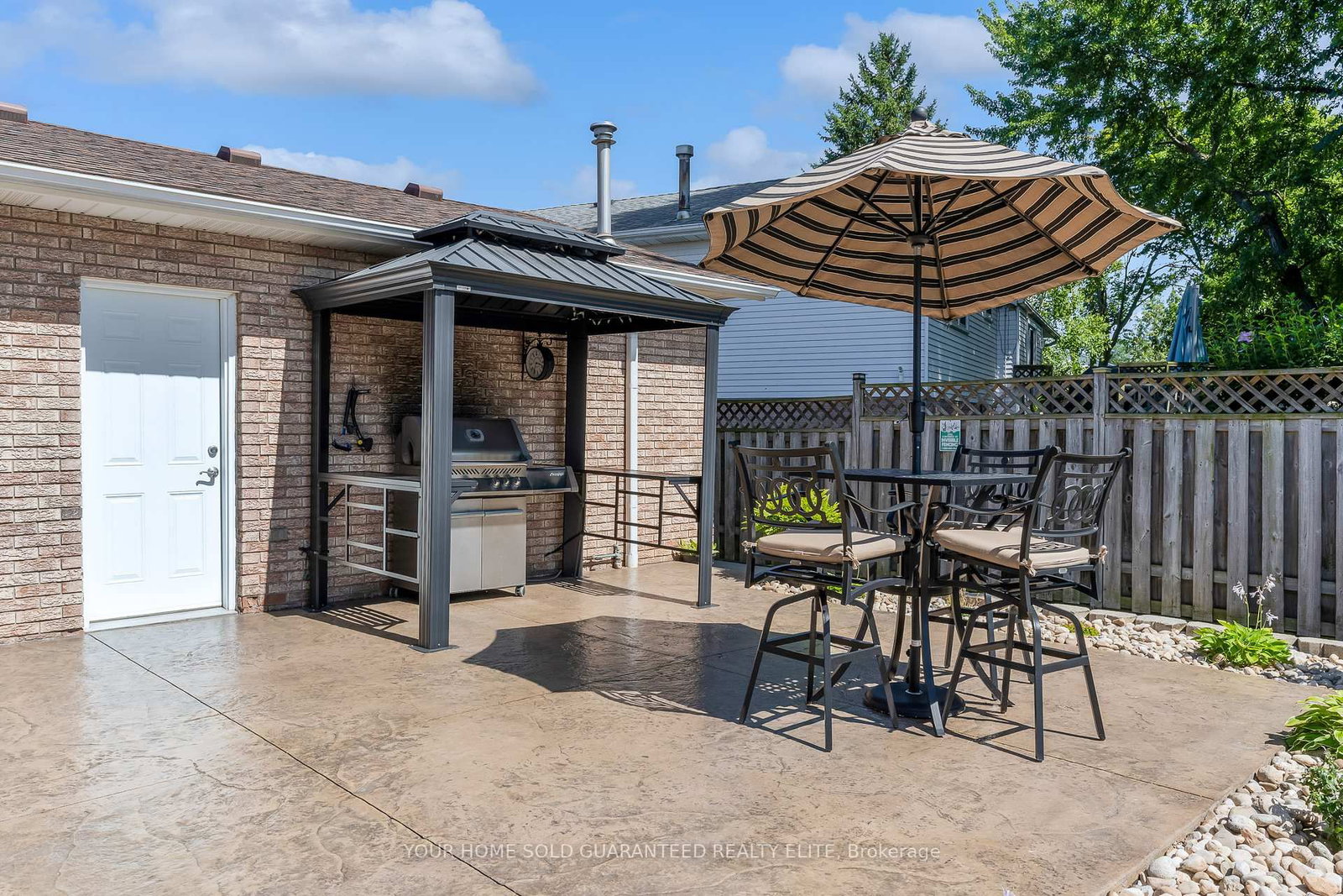 21 Samuel Road • Grimsby, ON photo 36