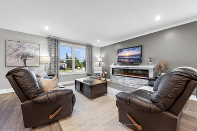 21 Samuel Road • Grimsby, ON photo 7