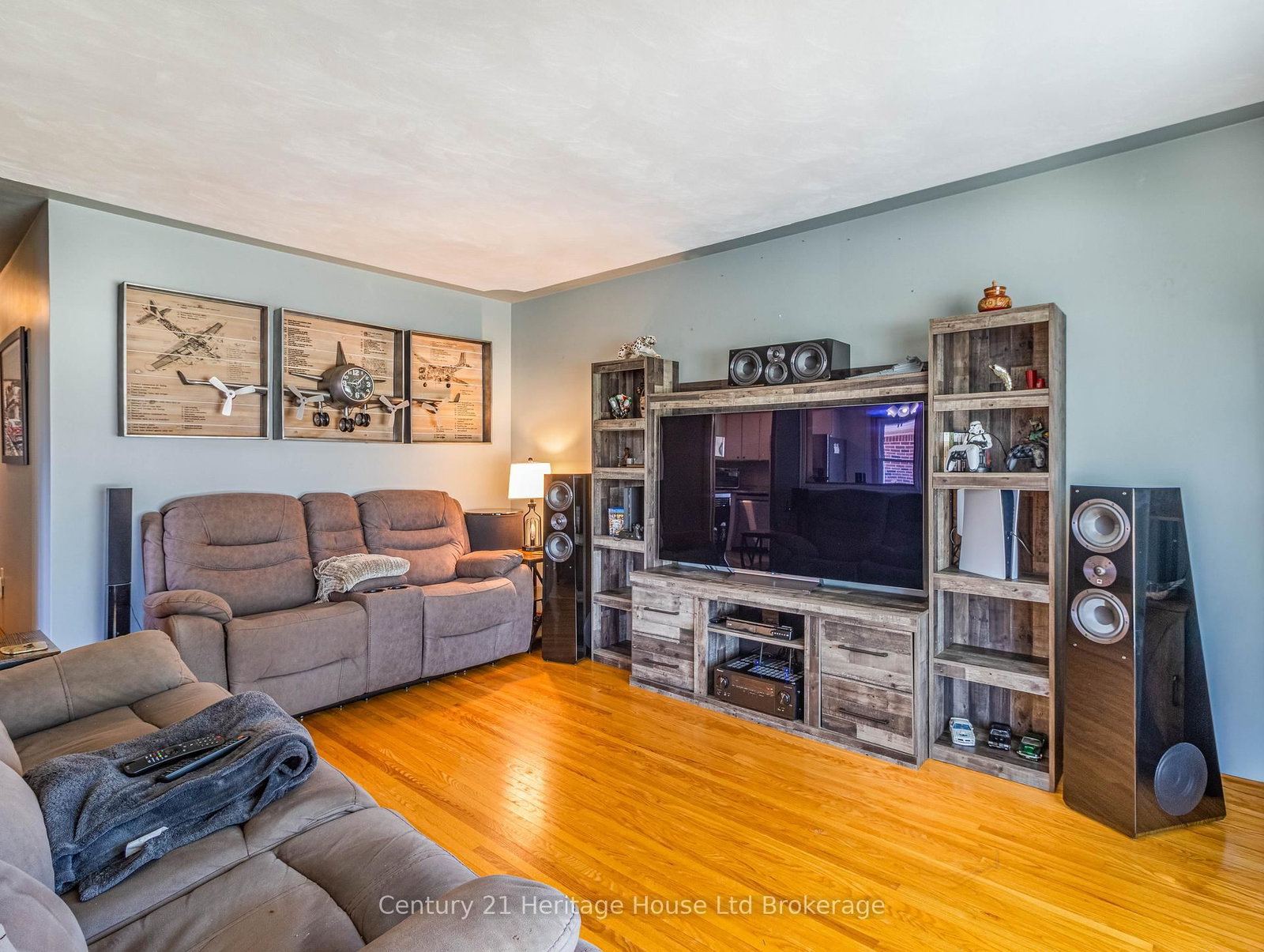 153 Springbank Avenue N • Woodstock, ON photo 13