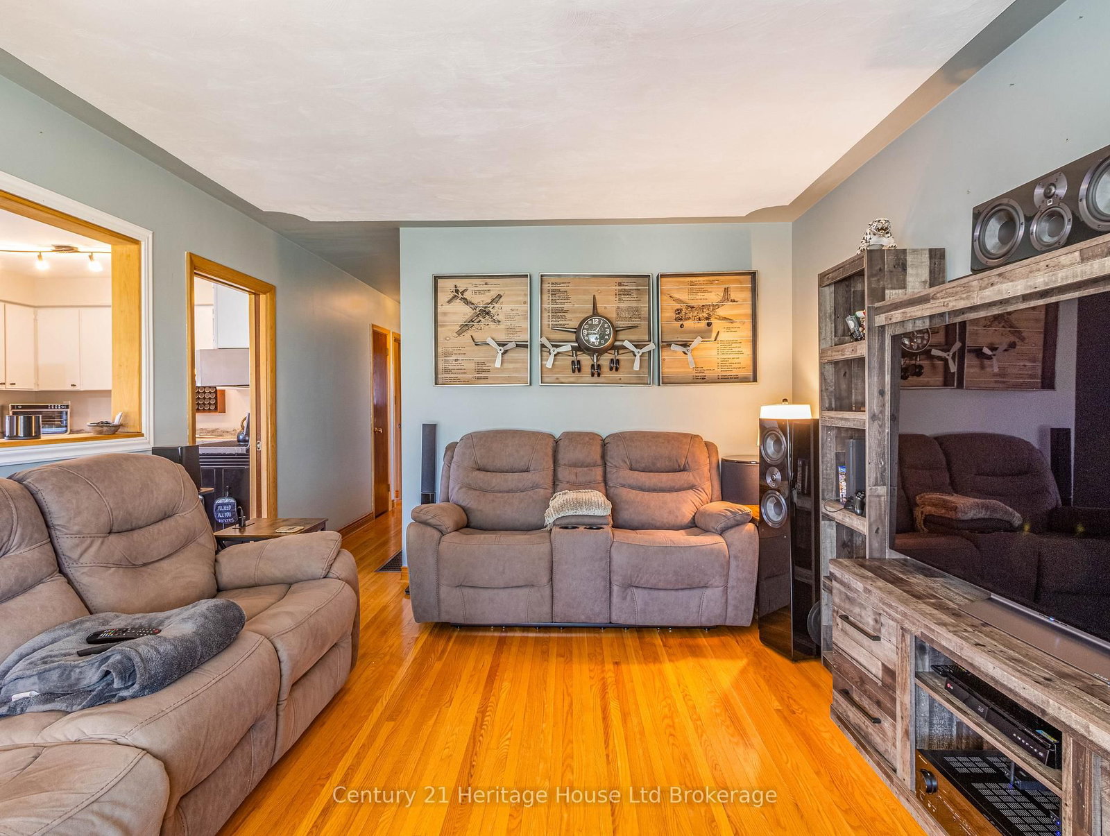 153 Springbank Avenue N • Woodstock, ON photo 15