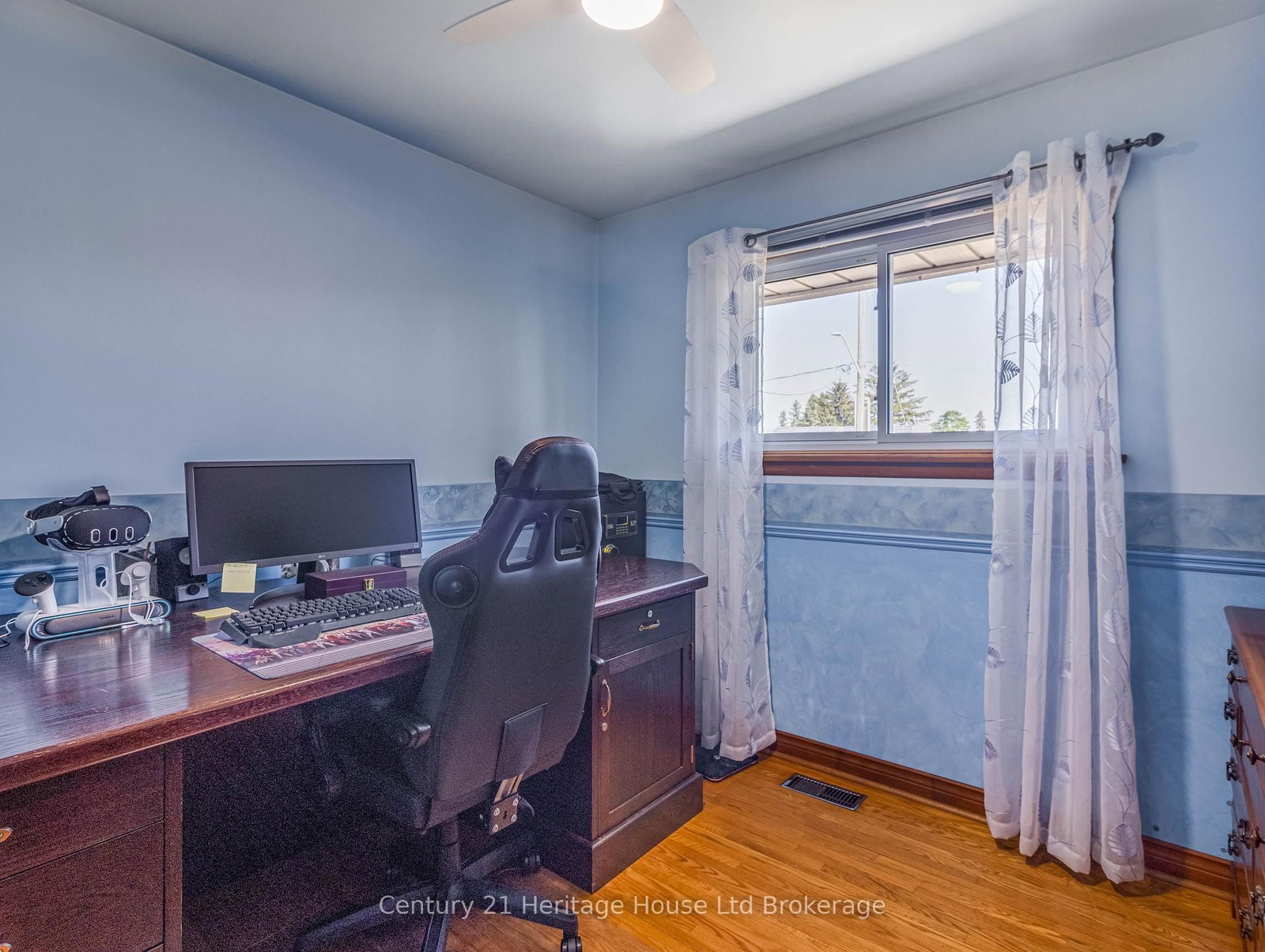 153 Springbank Avenue N • Woodstock, ON photo 19