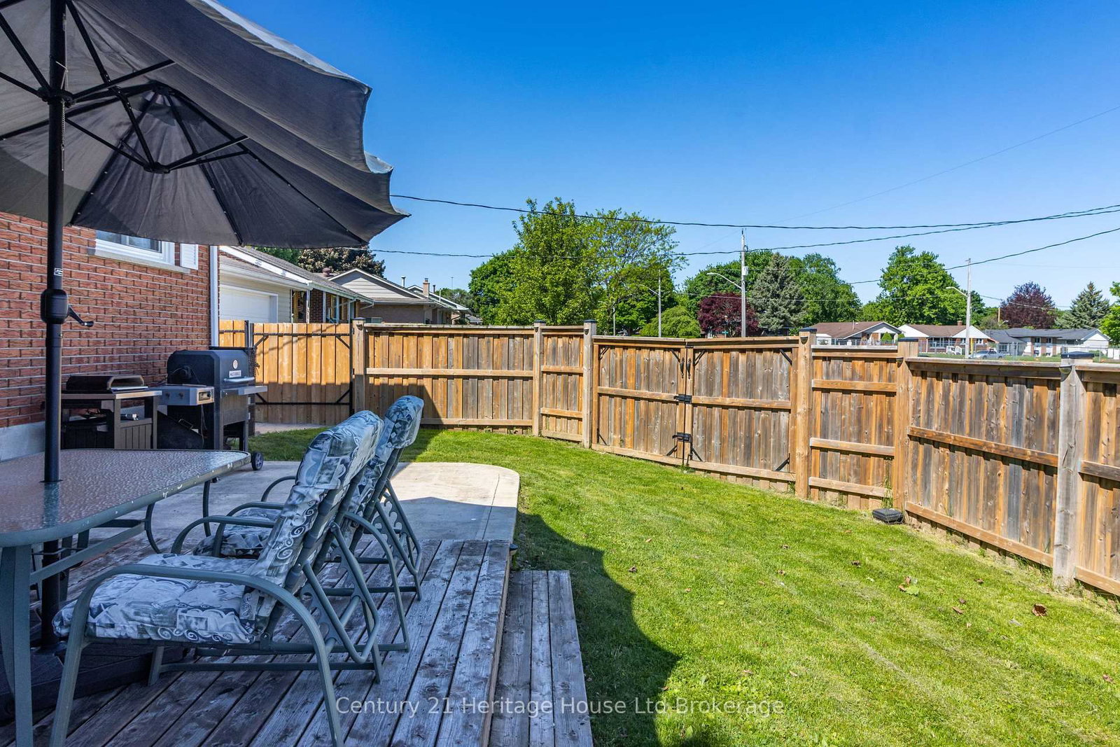 153 Springbank Avenue N • Woodstock, ON photo 5