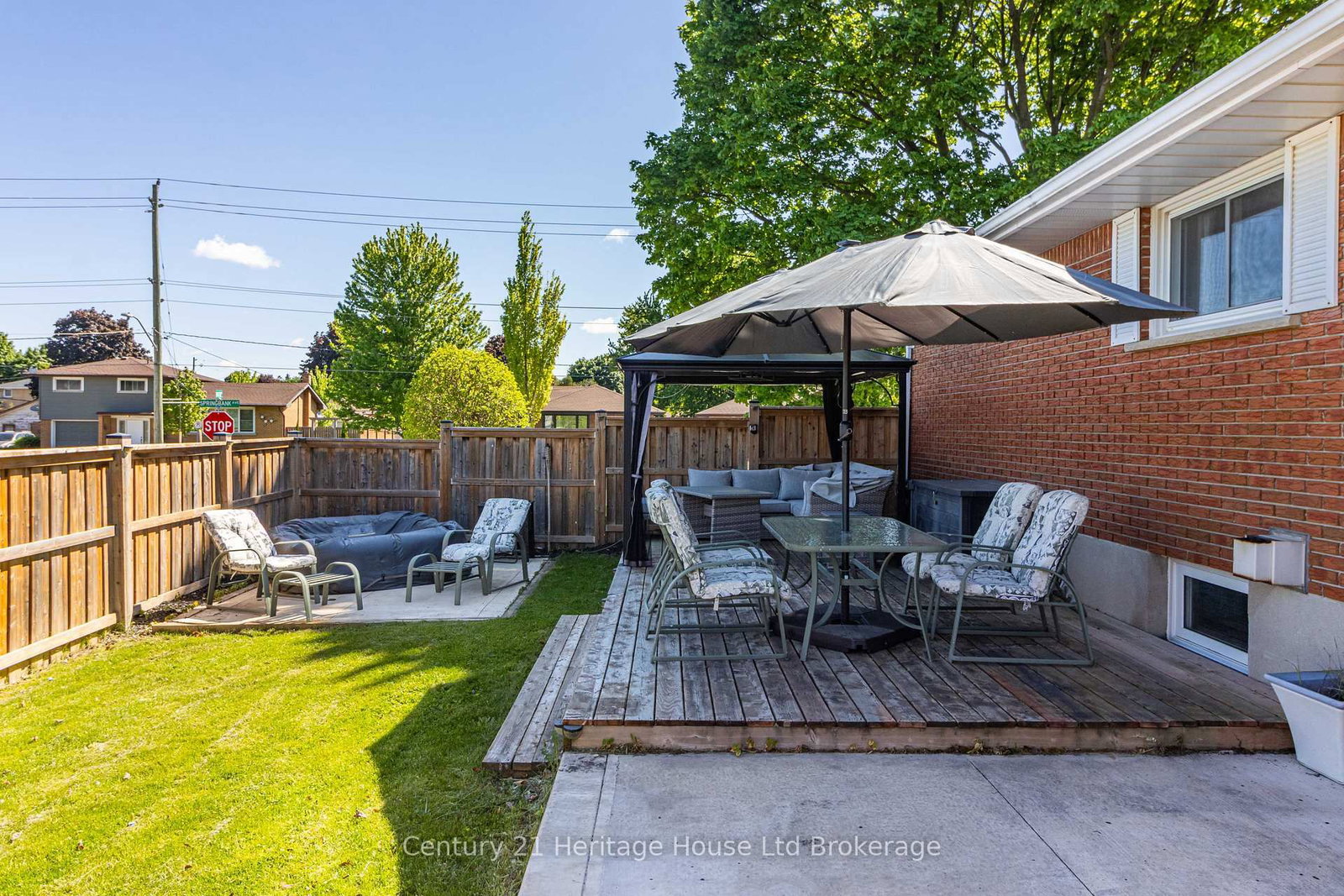 153 Springbank Avenue N • Woodstock, ON photo 6