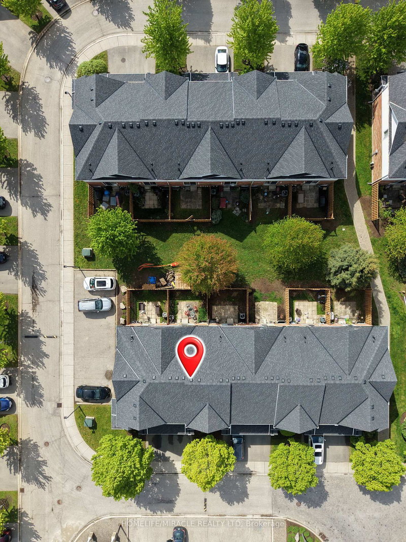 55 - 151 Clairfields Drive E
