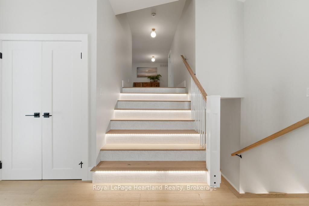 238 Bennett Street W • Goderich, ON photo 15