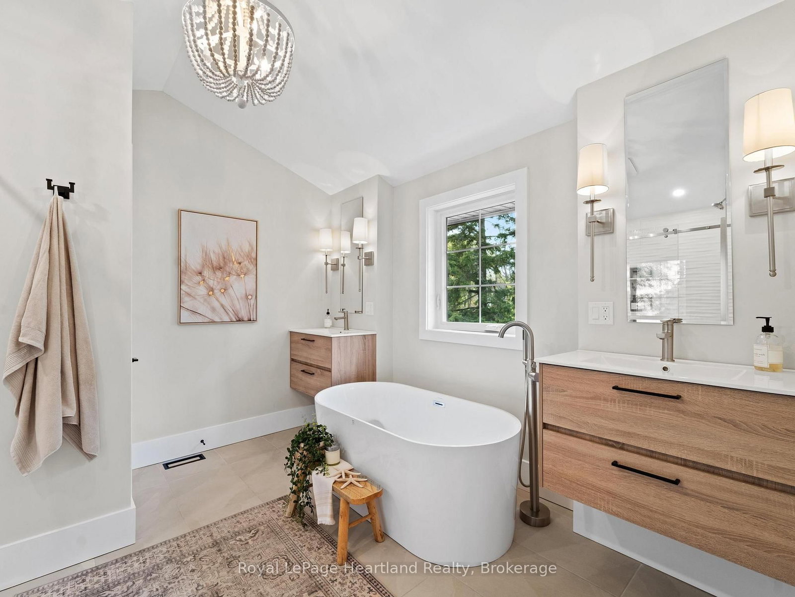 238 Bennett Street W • Goderich, ON photo 27