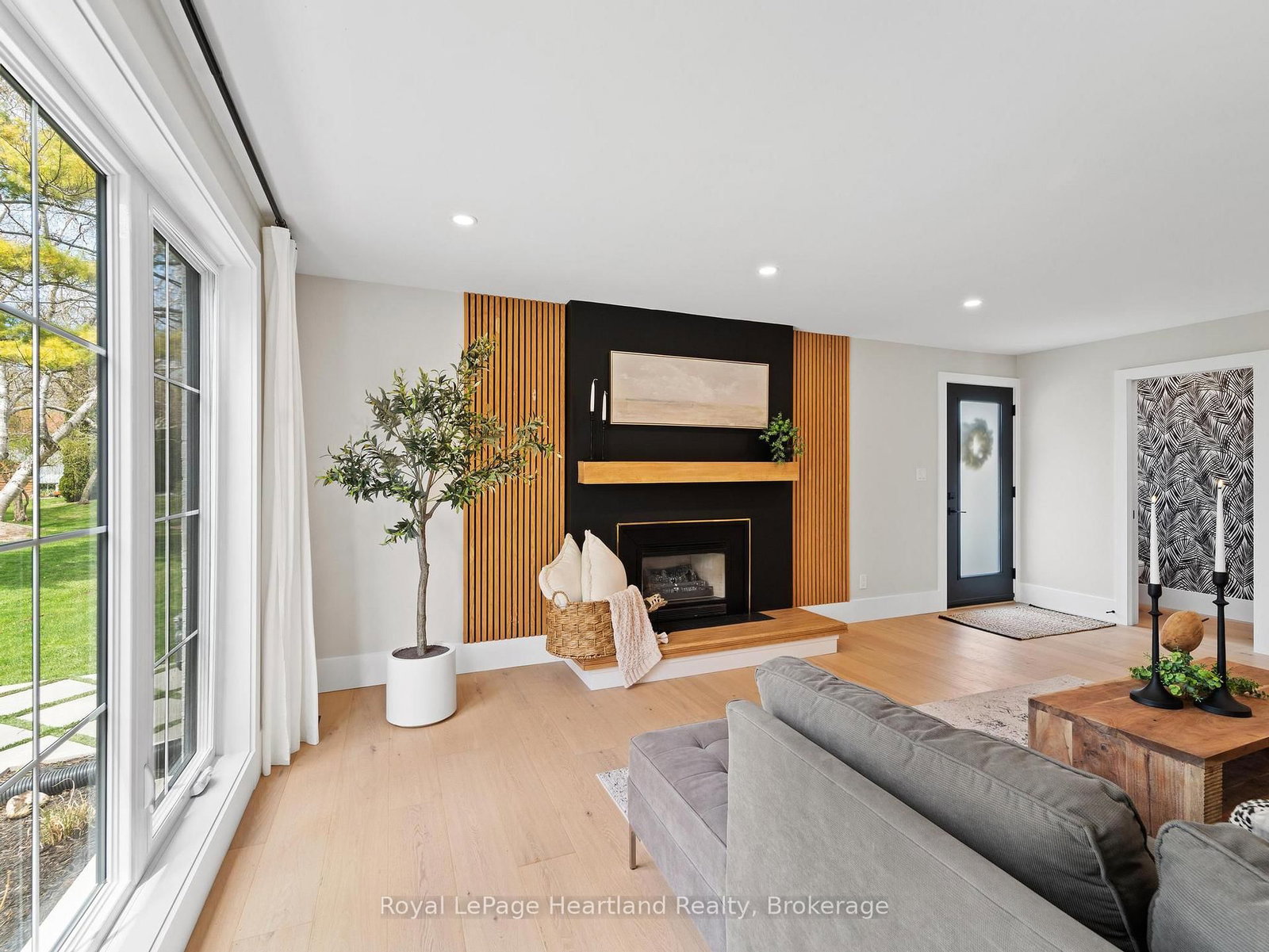 238 Bennett Street W • Goderich, ON photo 36