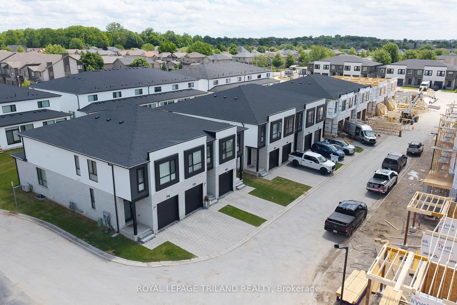 760 Banyan Lane, London North