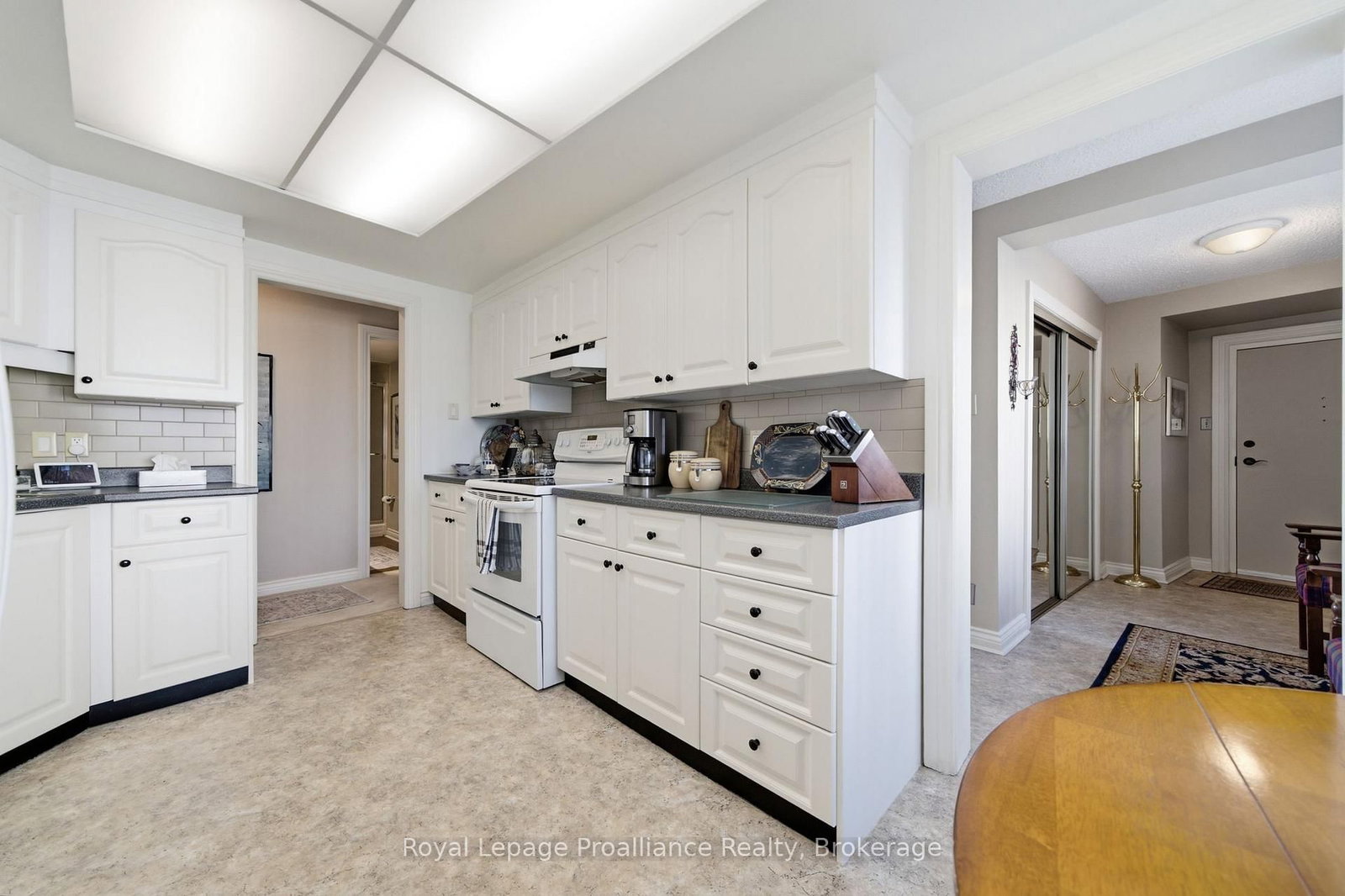 2 South Front Street • #401 • Belleville, ON photo 13