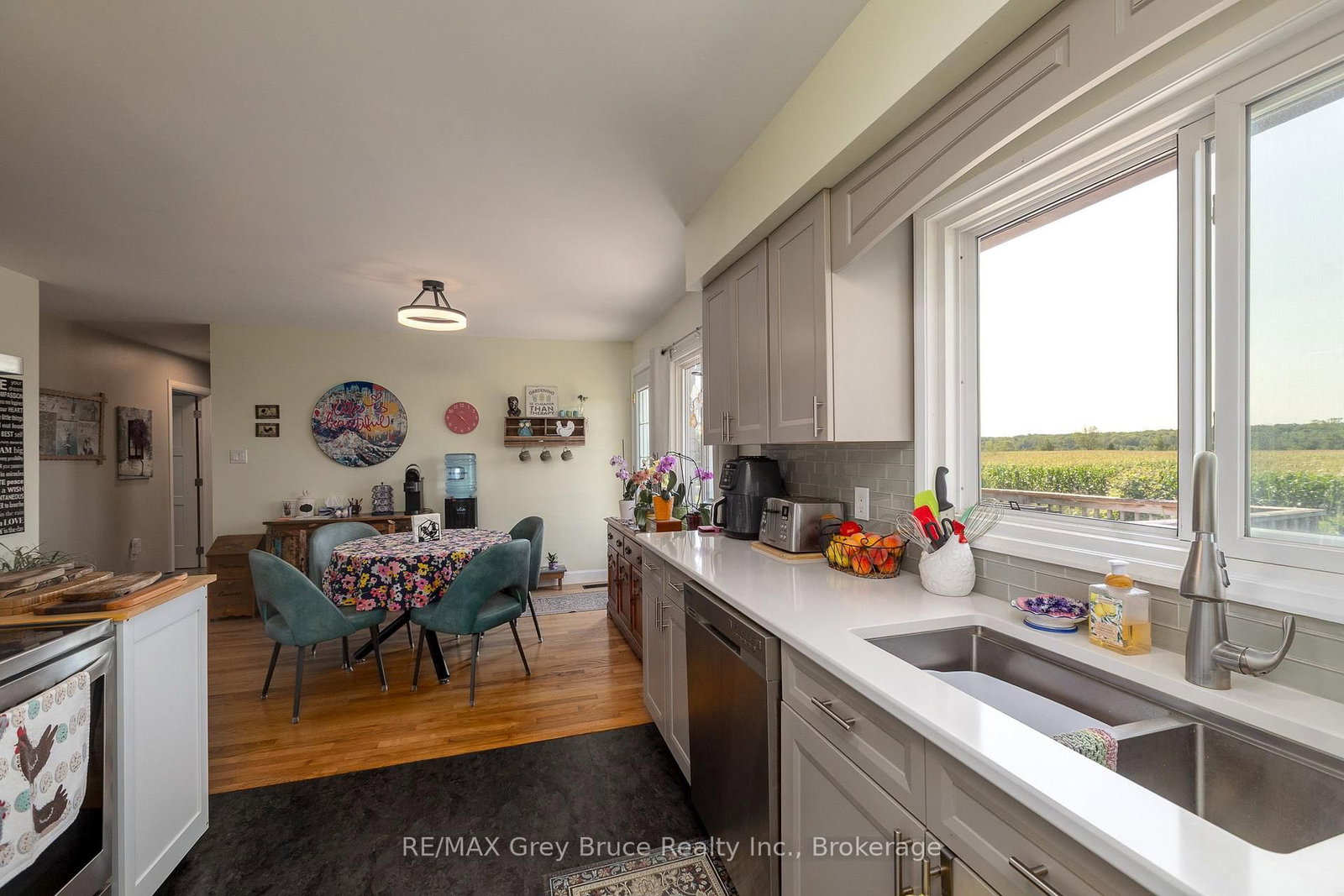 404248 CONCESSION 20 Road • Georgian Bluffs, ON photo 16
