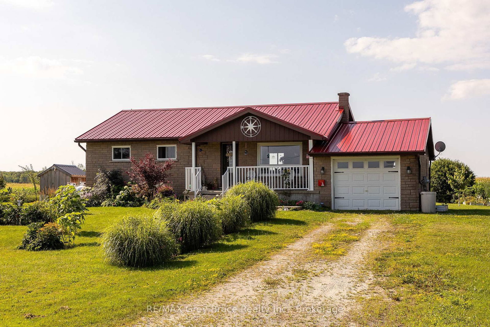 404248 CONCESSION 20 Road • Georgian Bluffs, ON photo 2