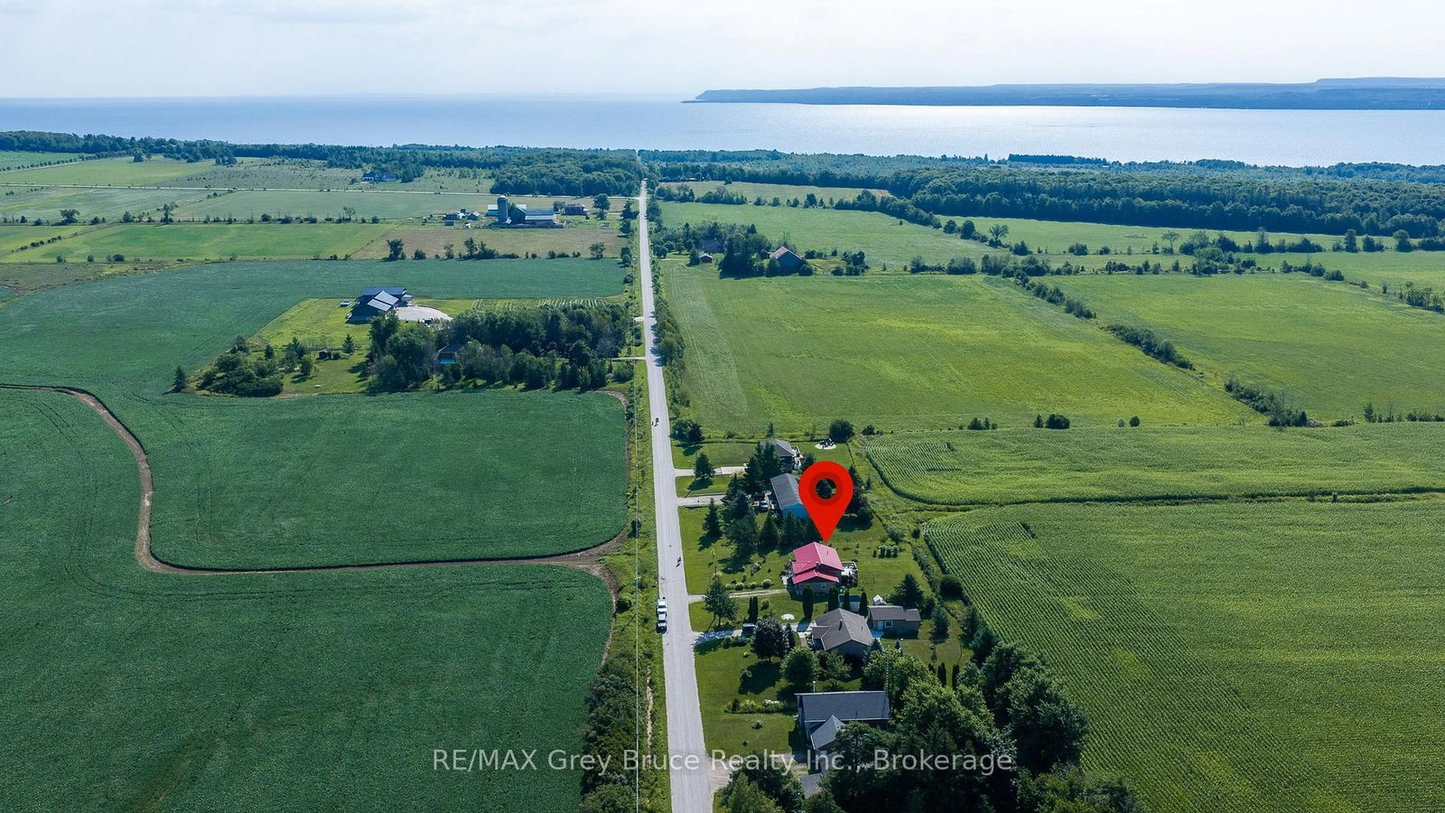 404248 CONCESSION 20 Road • Georgian Bluffs, ON photo 46