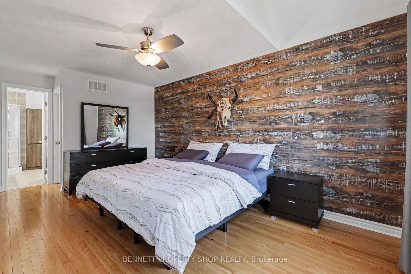 32 Rochelle Drive • Richmond, ON photo 13