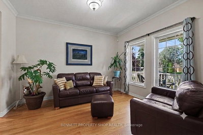 32 Rochelle Drive • Richmond, ON photo 3