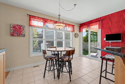 32 Rochelle Drive • Richmond, ON photo 5
