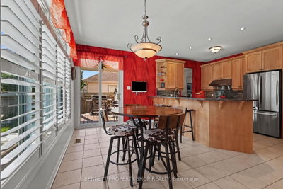 32 Rochelle Drive • Richmond, ON photo 6