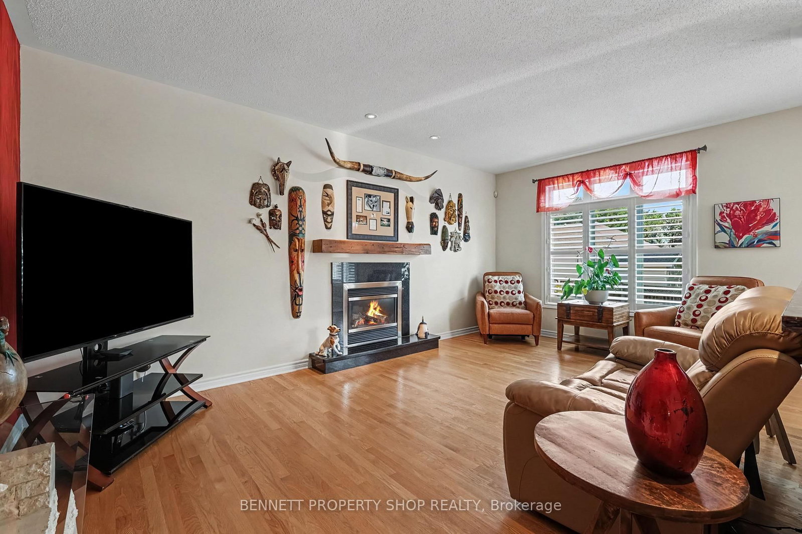 32 Rochelle Drive • Richmond, ON photo 7