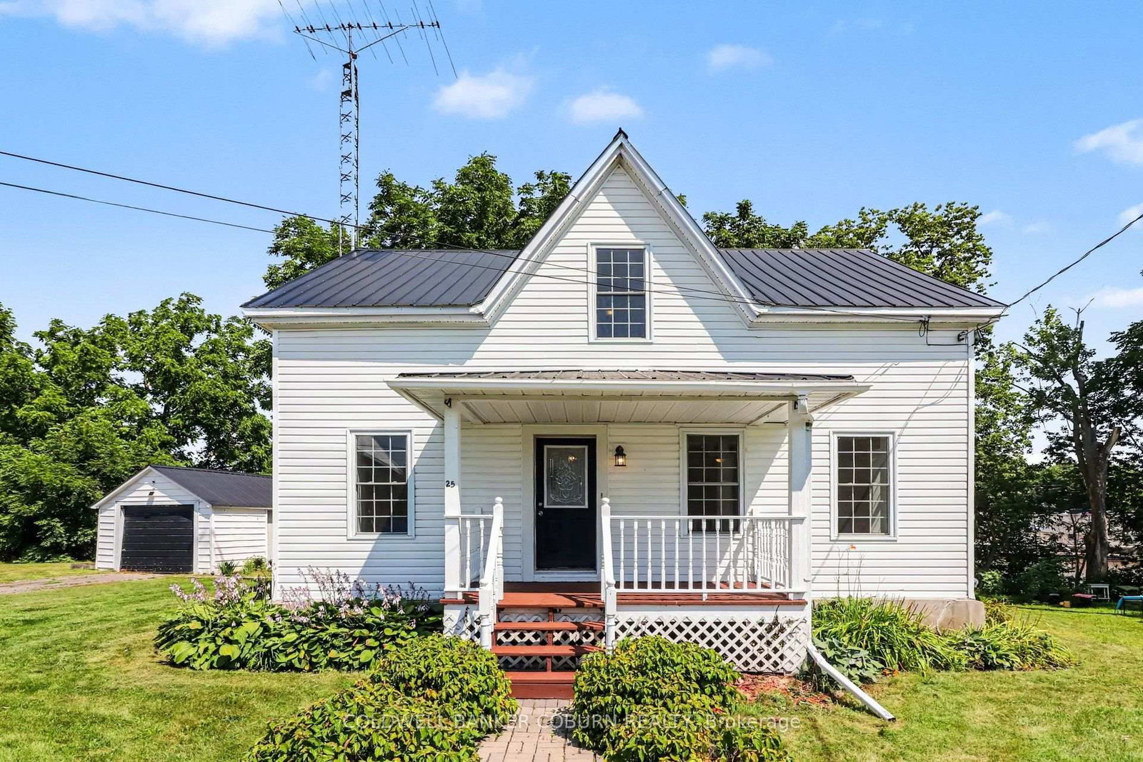 25 Mill Street • North Dundas, ON photo 1