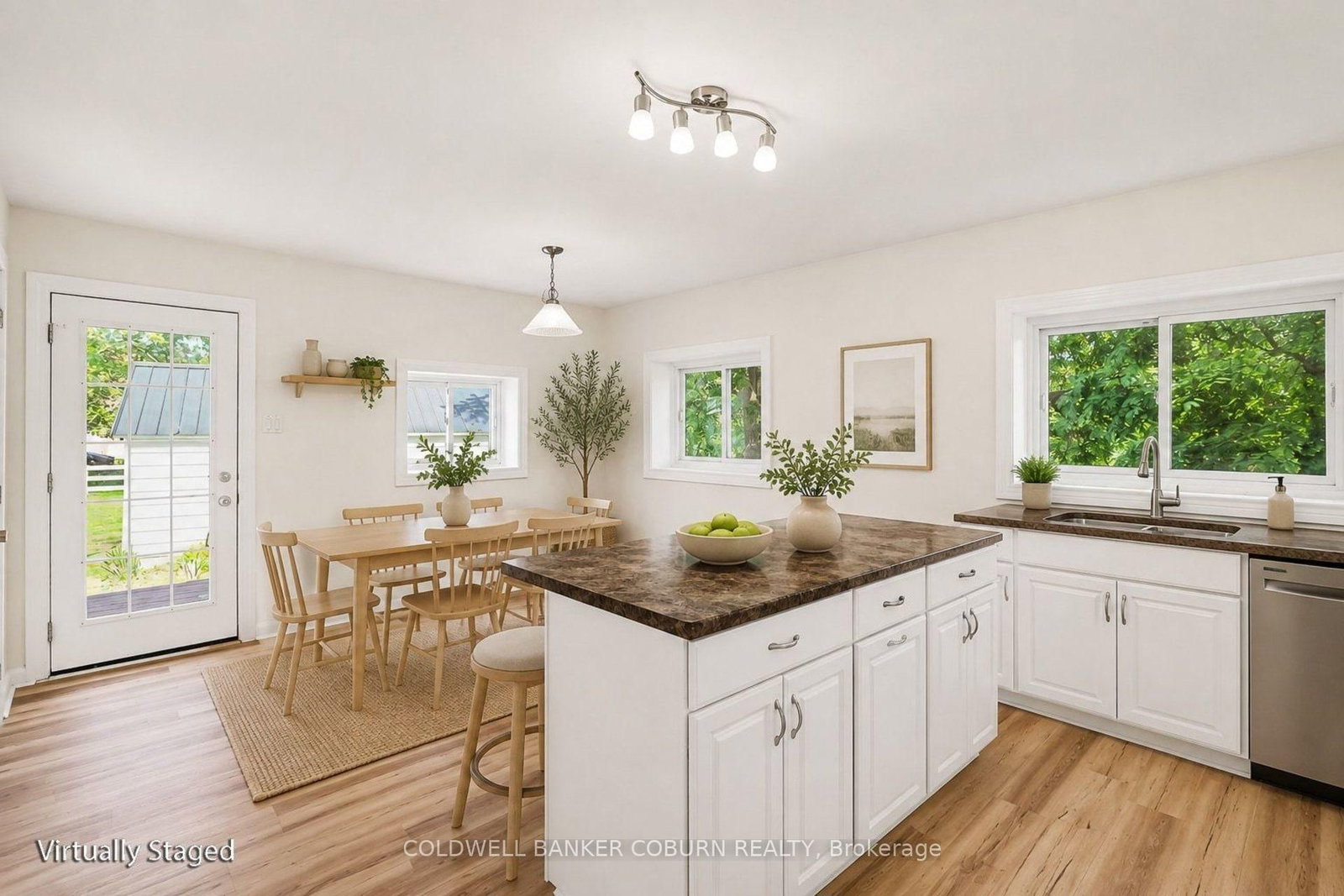 25 Mill Street • North Dundas, ON photo 13