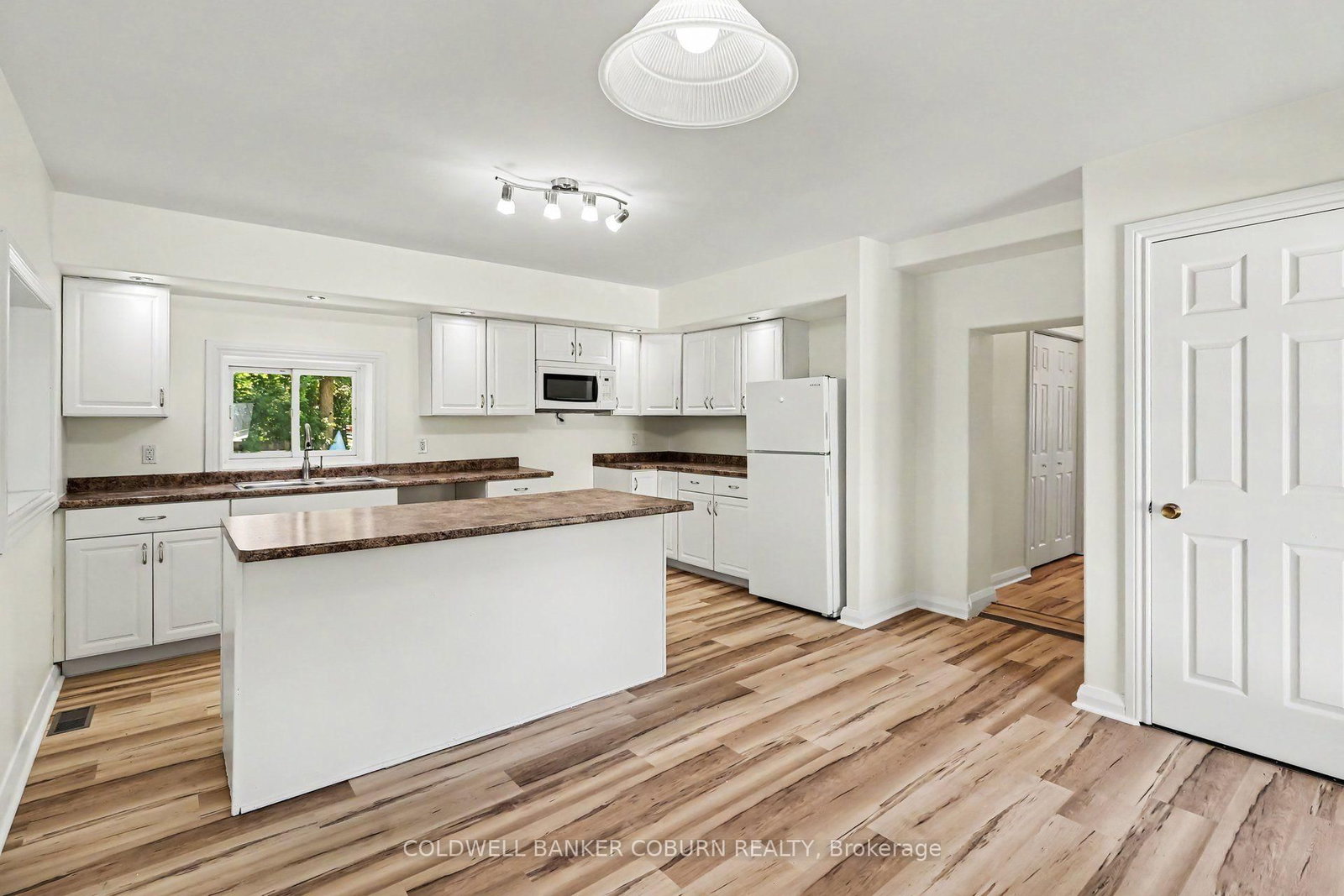 25 Mill Street • North Dundas, ON photo 21