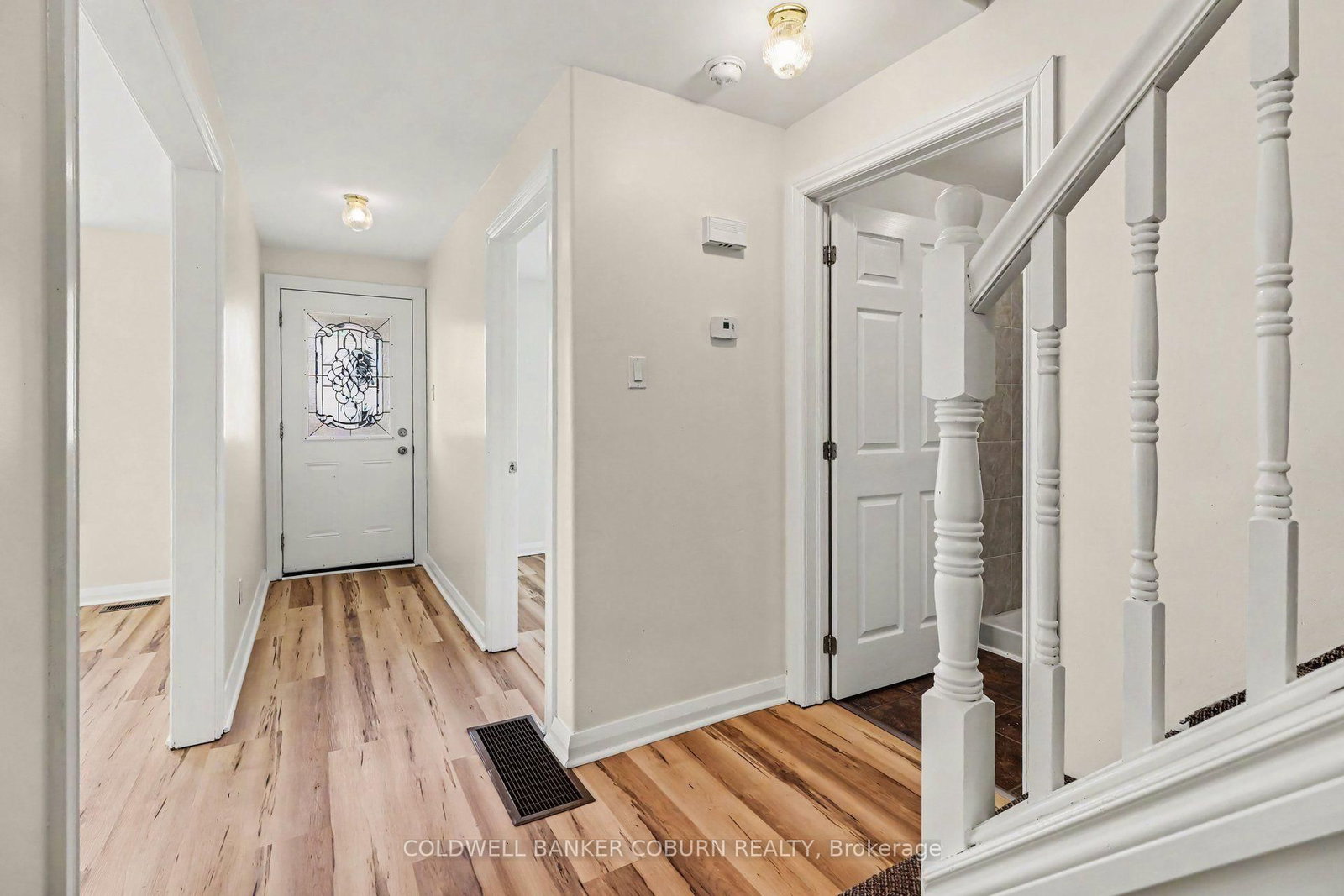 25 Mill Street • North Dundas, ON photo 4