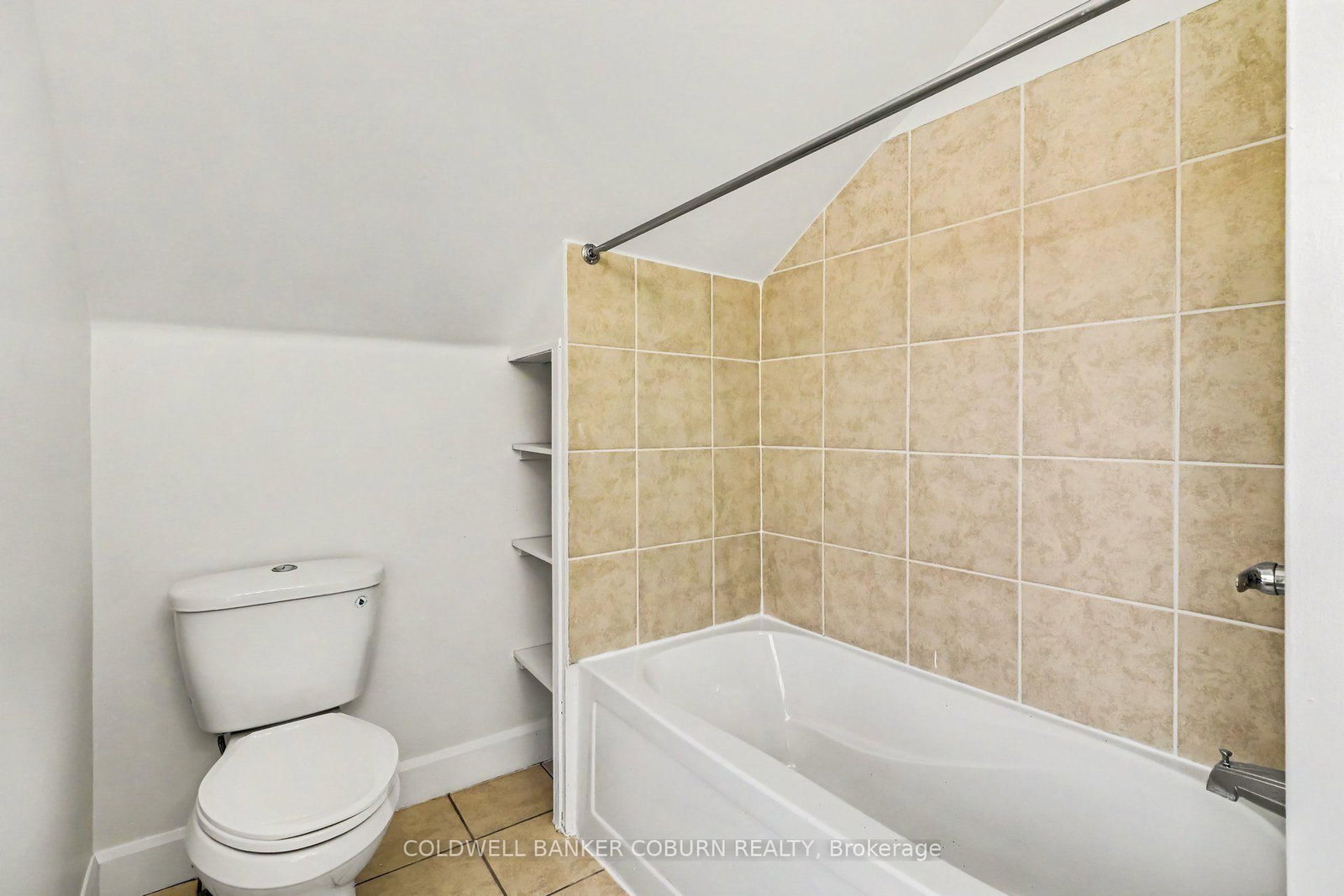 25 Mill Street • North Dundas, ON photo 40