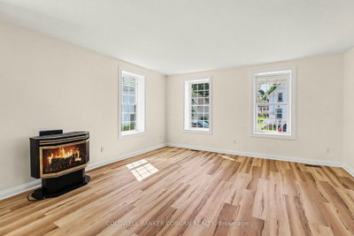 25 Mill Street • North Dundas, ON photo 6