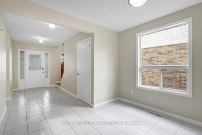 215 Rossmore Court • London South, ON photo 5