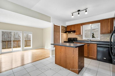 215 Rossmore Court • London South, ON photo 6