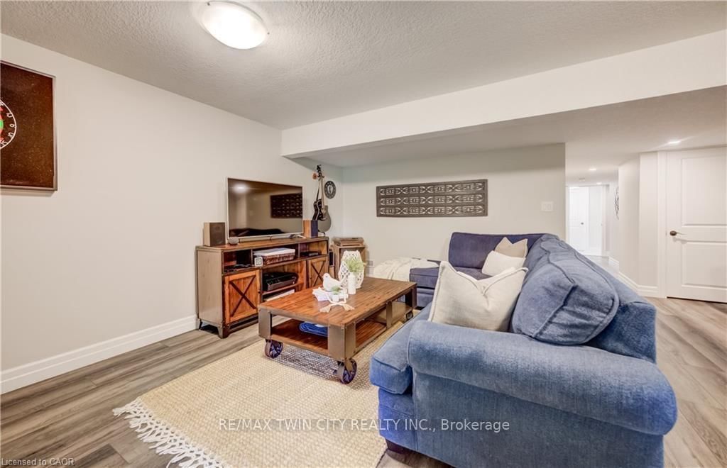 50 BUTE Street • #10 • North Dumfries, ON photo 36