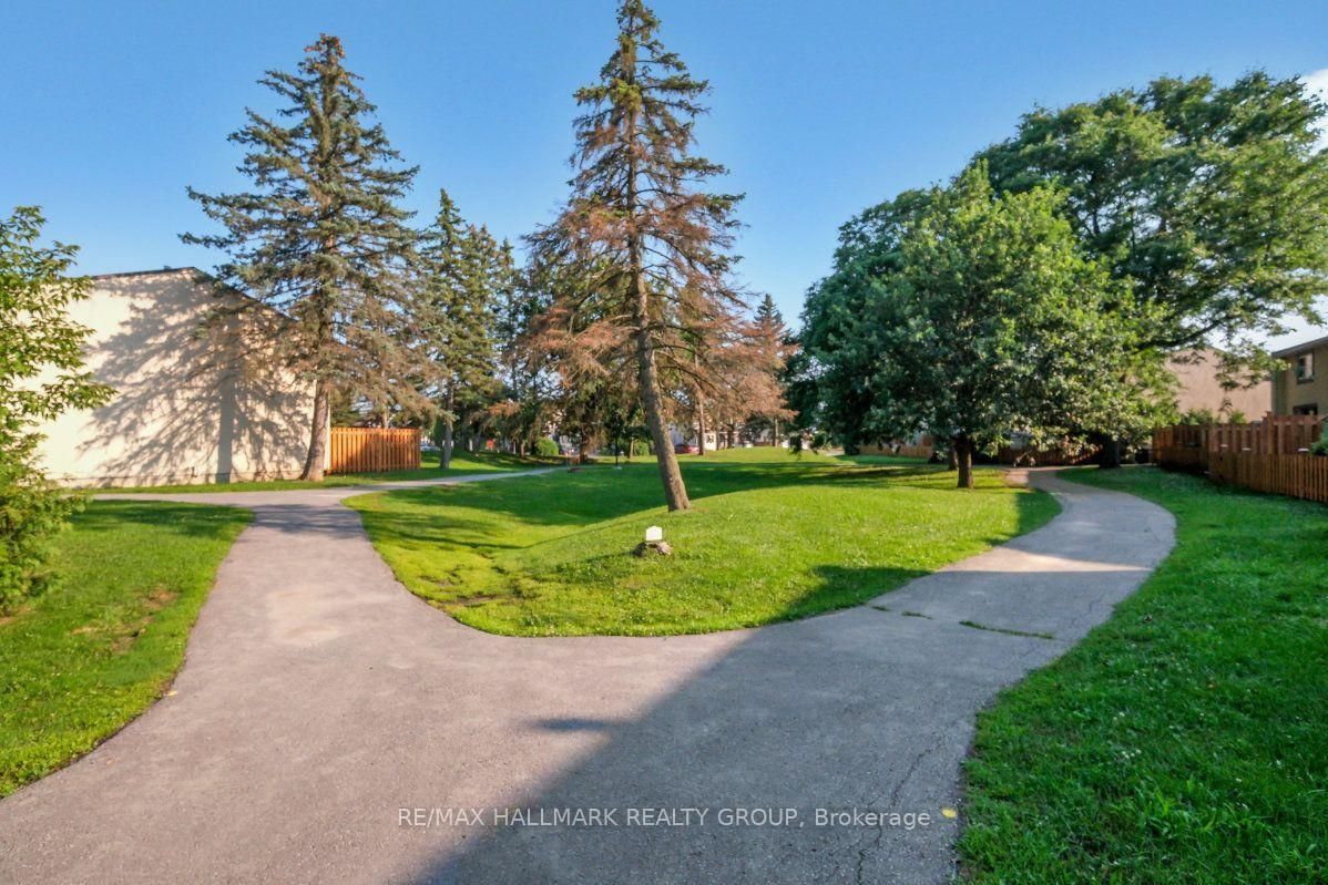 1005 Cloister Gardens • #48 • Ottawa, ON photo 27