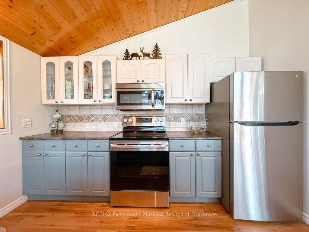 4031 Highway 520 Highway • Magnetawan, ON photo 10