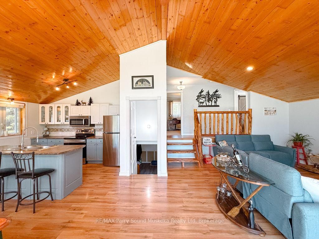 4031 Highway 520 Highway • Magnetawan, ON photo 12