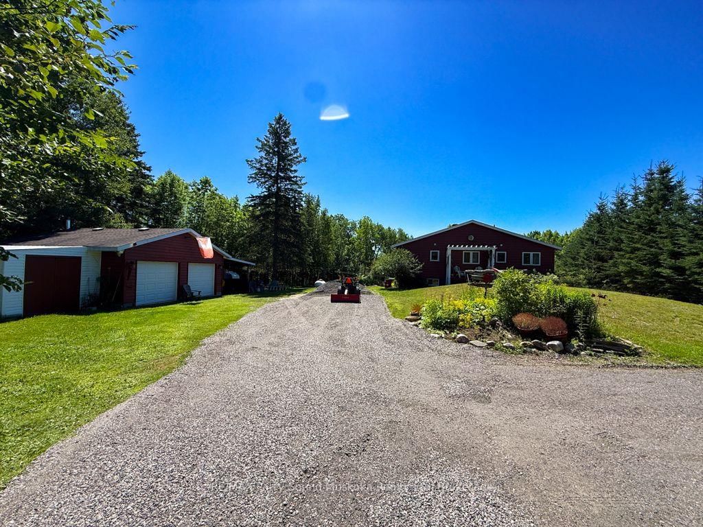 4031 Highway 520 Highway • Magnetawan, ON photo 42