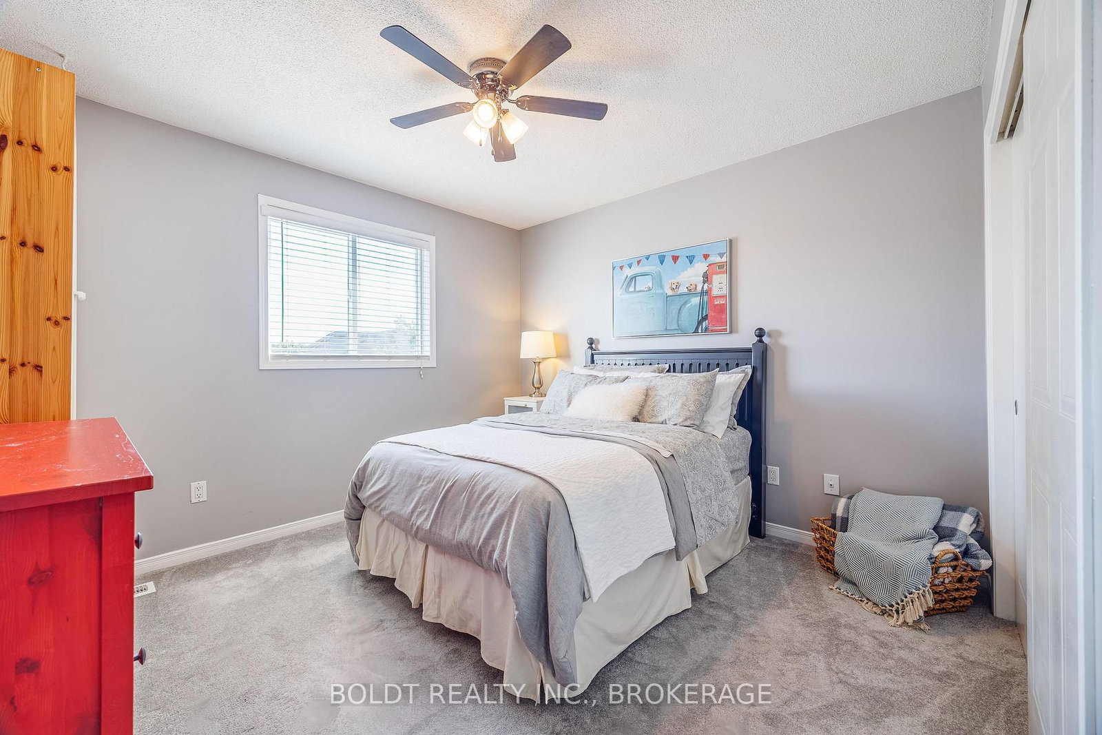 86 Devine Crescent • Thorold, ON photo 13