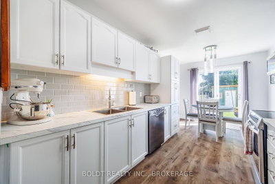 86 Devine Crescent • Thorold, ON photo 4