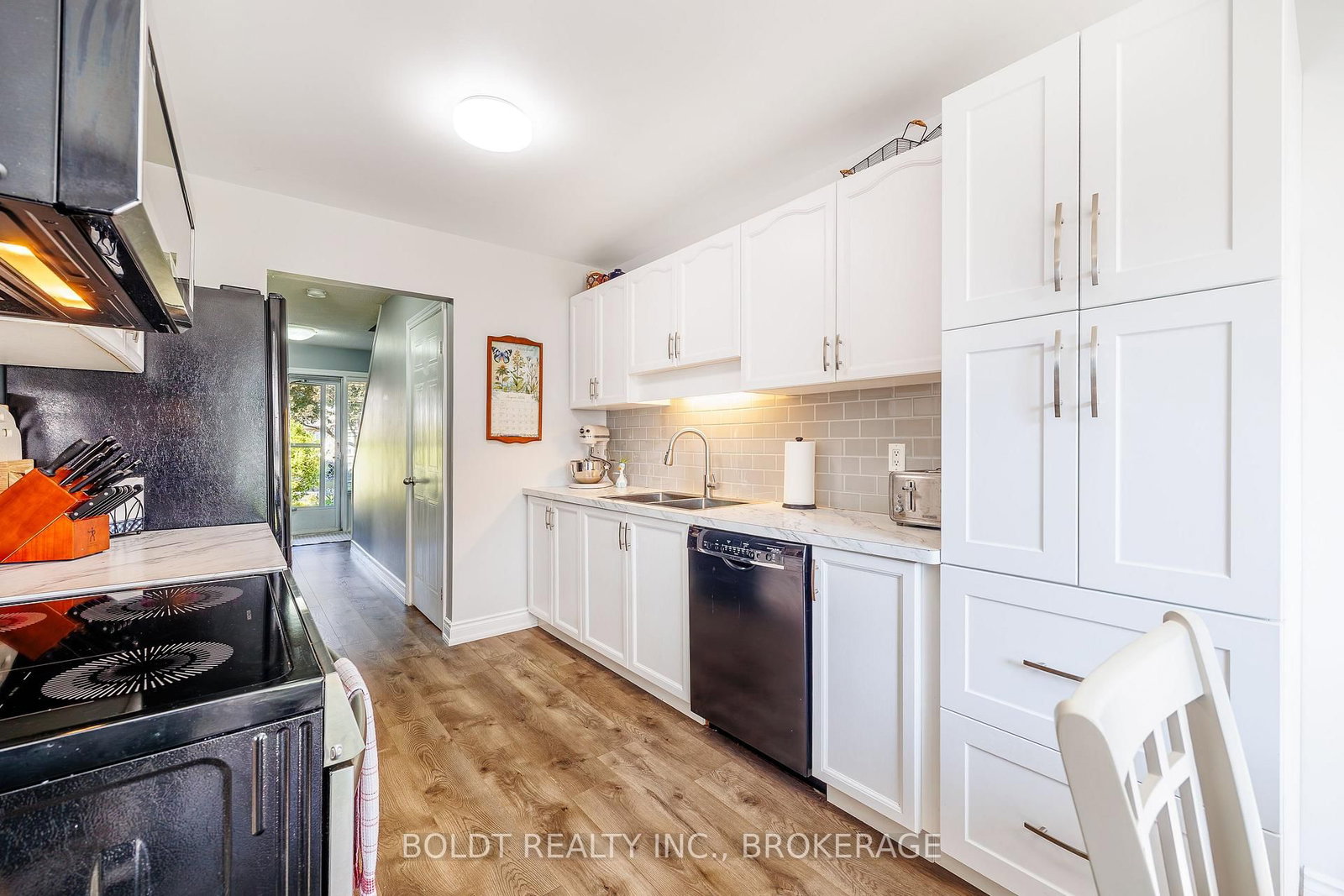 86 Devine Crescent • Thorold, ON photo 6