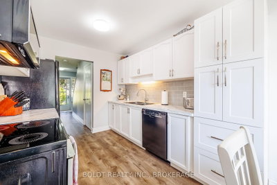 86 Devine Crescent • Thorold, ON photo 6