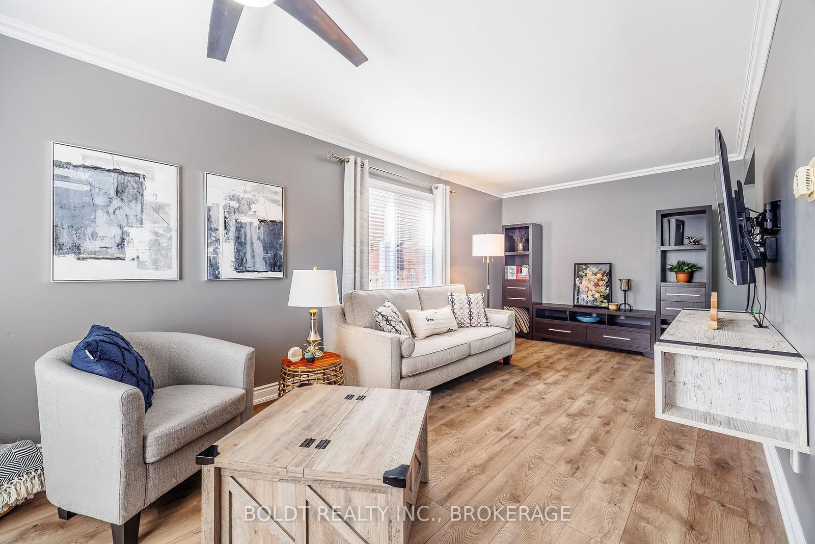 86 Devine Crescent • Thorold, ON photo 8