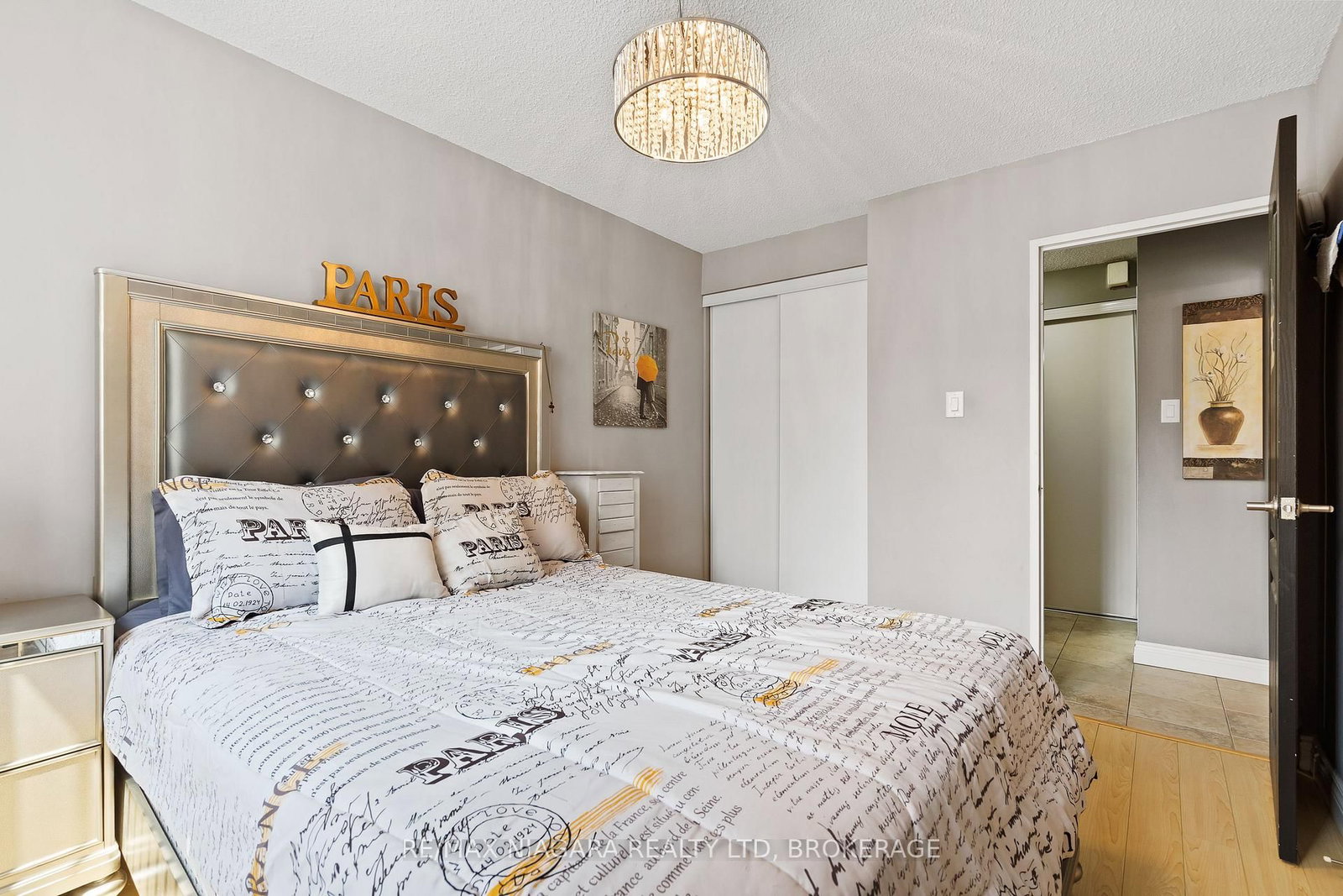 6390 Huggins Street • #205 • Niagara Falls, ON photo 11