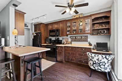 6390 Huggins Street • #205 • Niagara Falls, ON photo 6