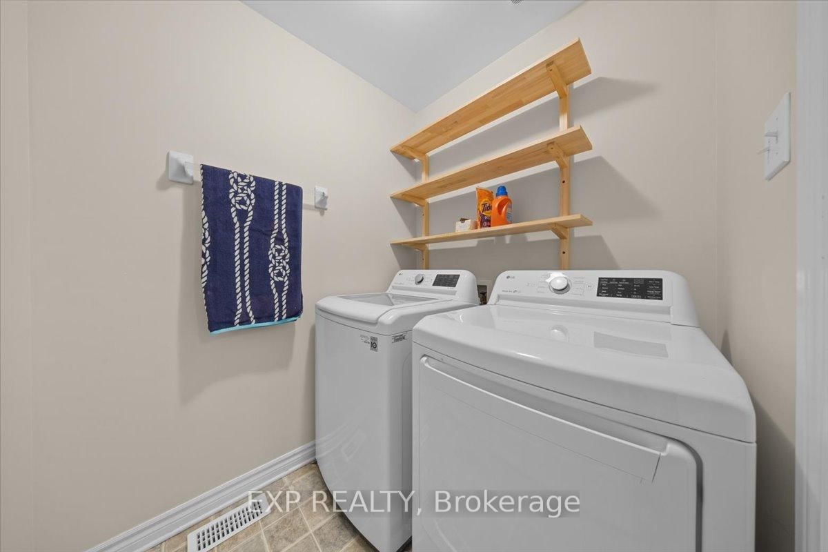 104 Harmattan Avenue • Ottawa, ON photo 23