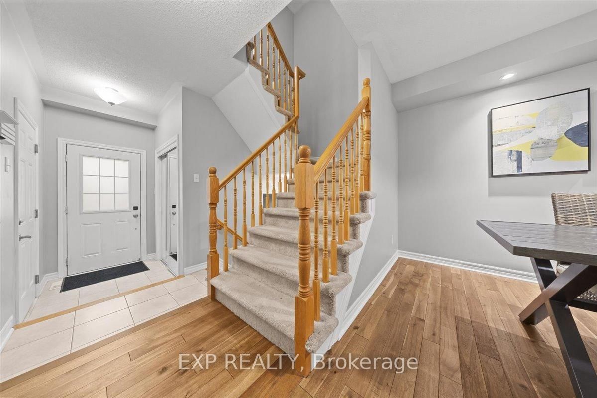 104 Harmattan Avenue • Ottawa, ON photo 5