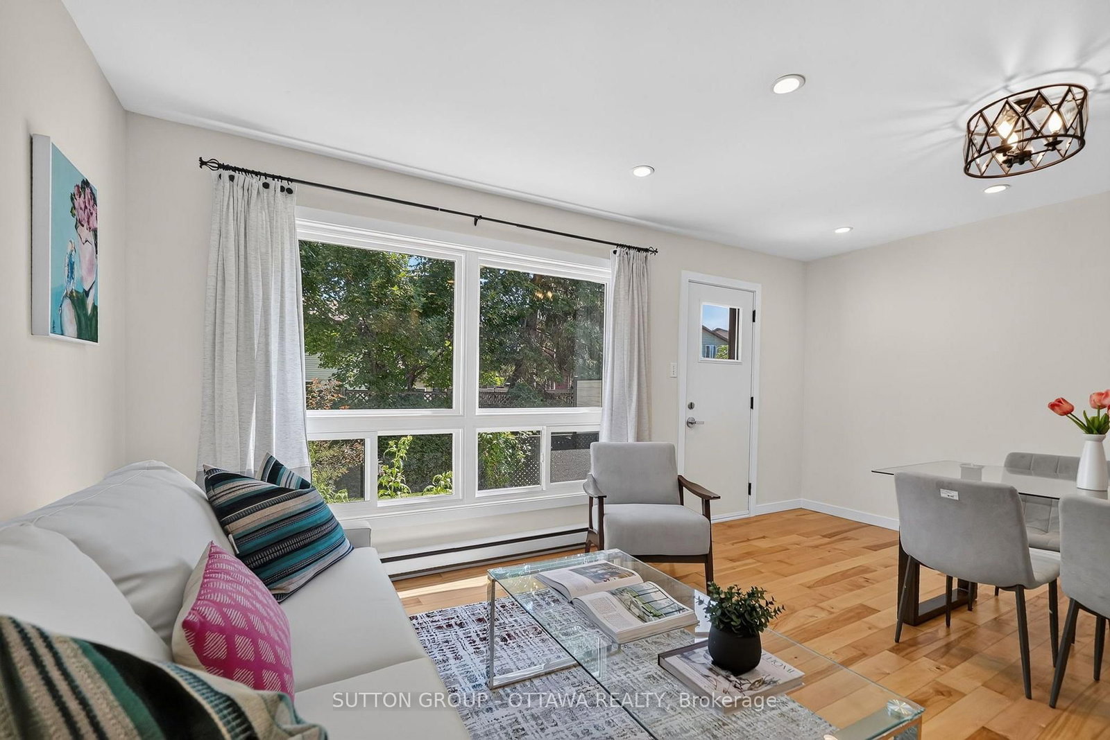 55 PIXLEY • Ottawa, ON photo 13